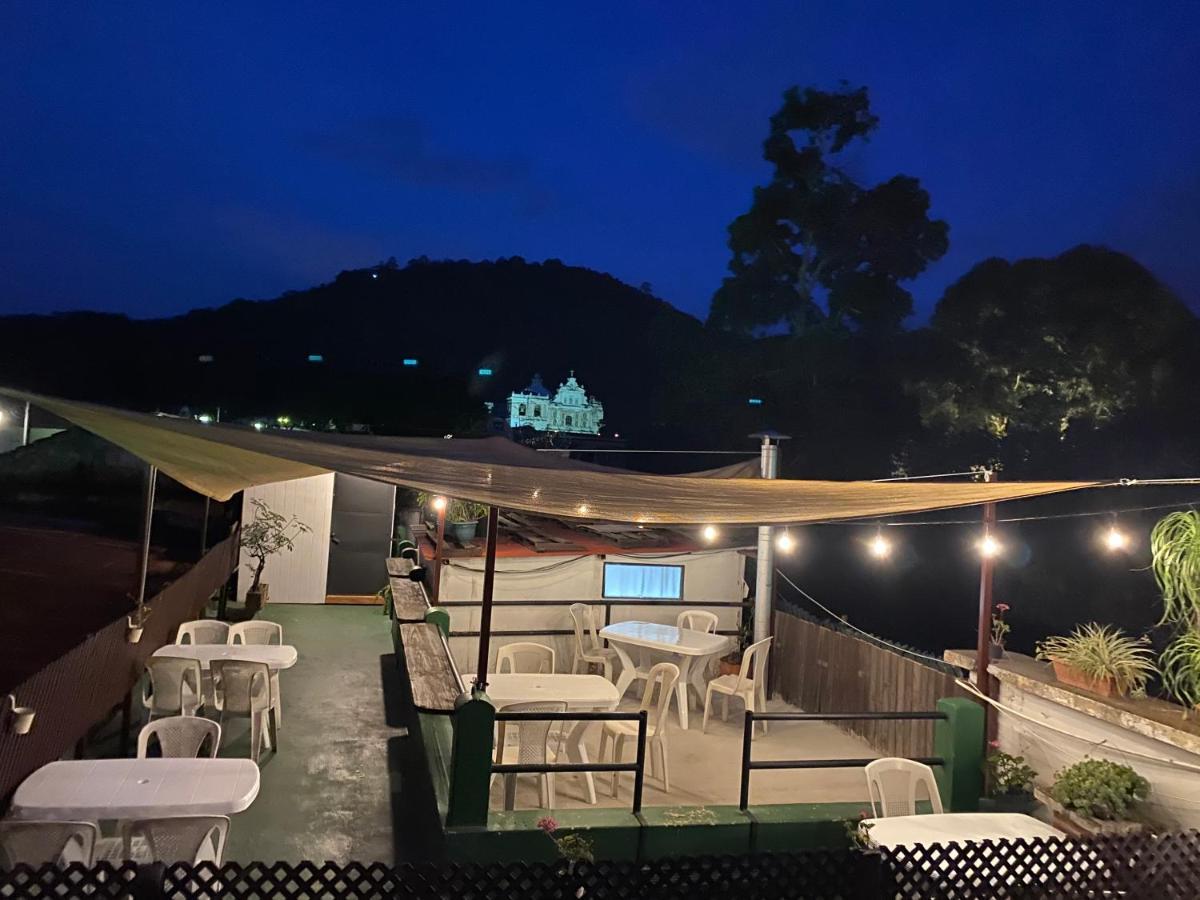 Feathers Hotel & Lounge Antigua Bagian luar foto