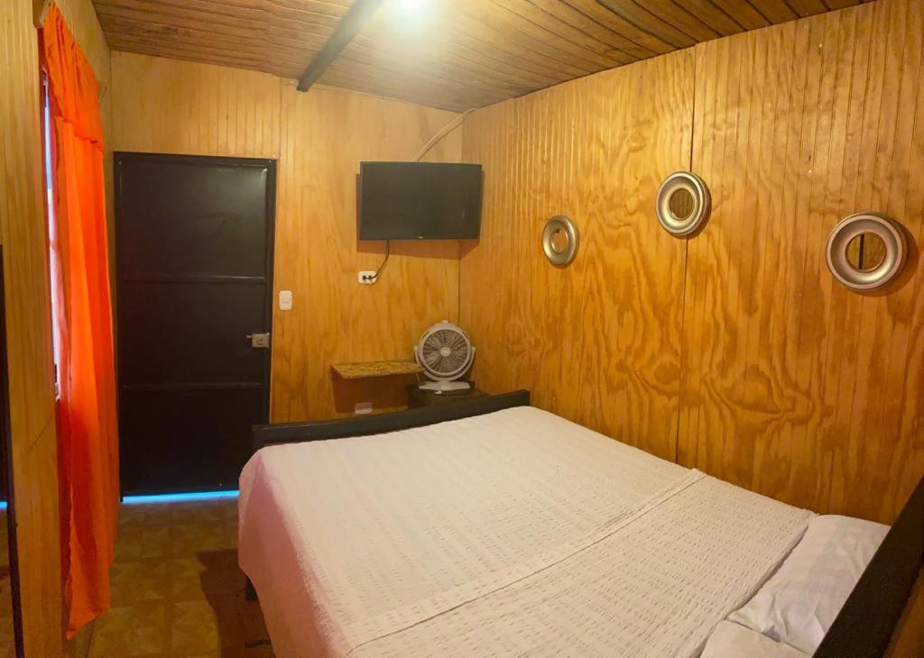 Feathers Hotel & Lounge Antigua Bagian luar foto