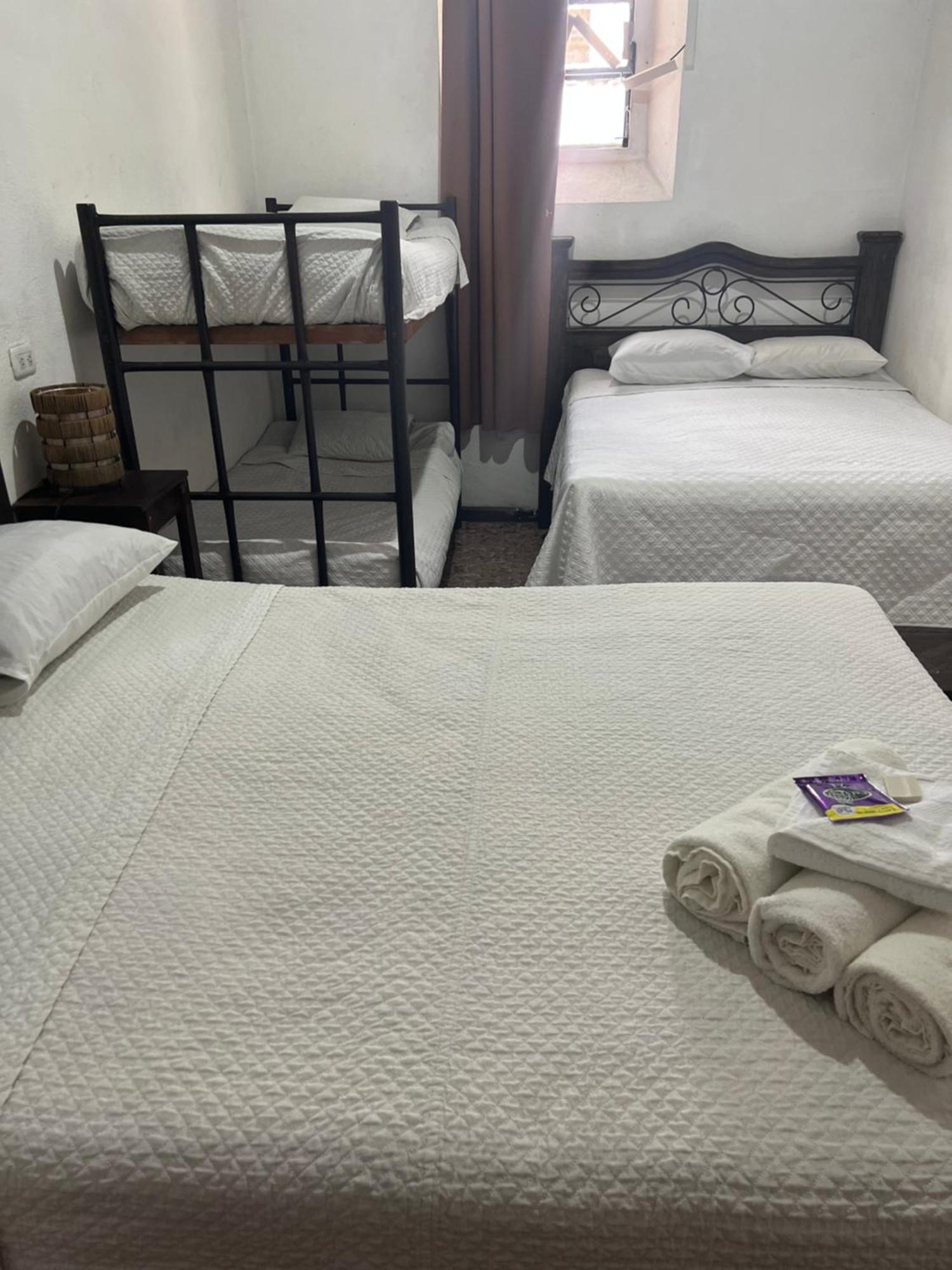 Feathers Hotel & Lounge Antigua Bagian luar foto